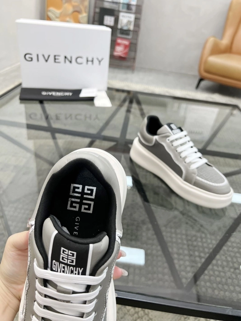 TopPick Gxvxnchy Sneakers 152611