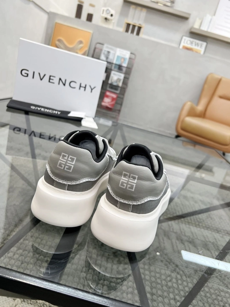 TopPick Gxvxnchy Sneakers 152611