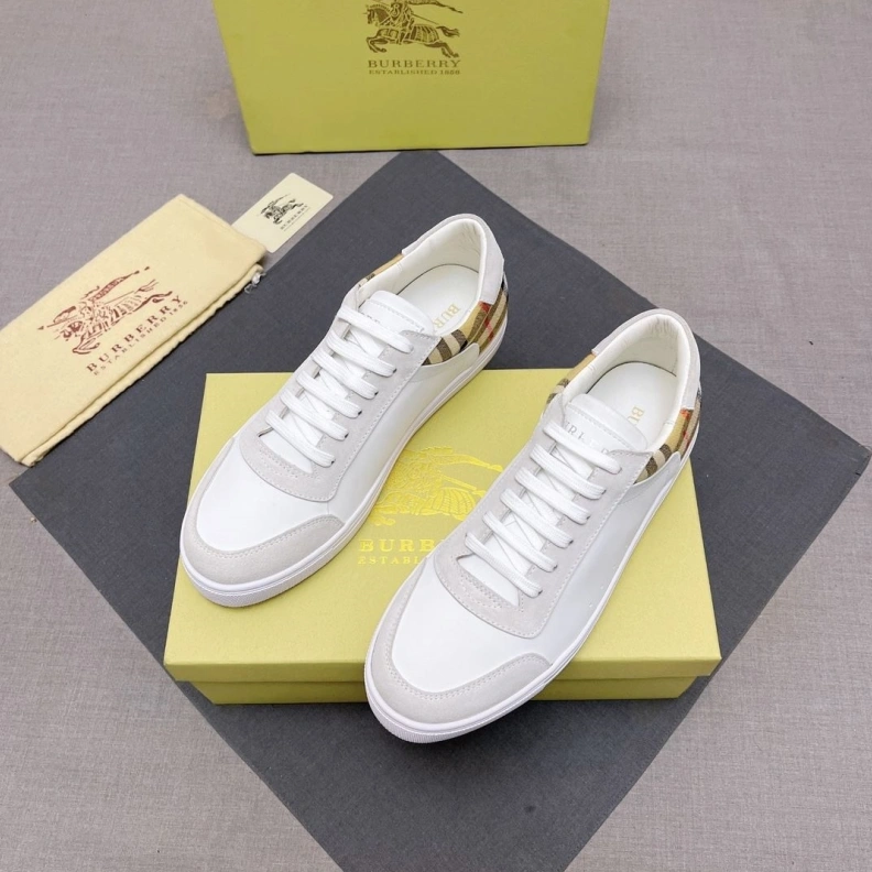Stylish Bxrbxrry Sneakers 114693