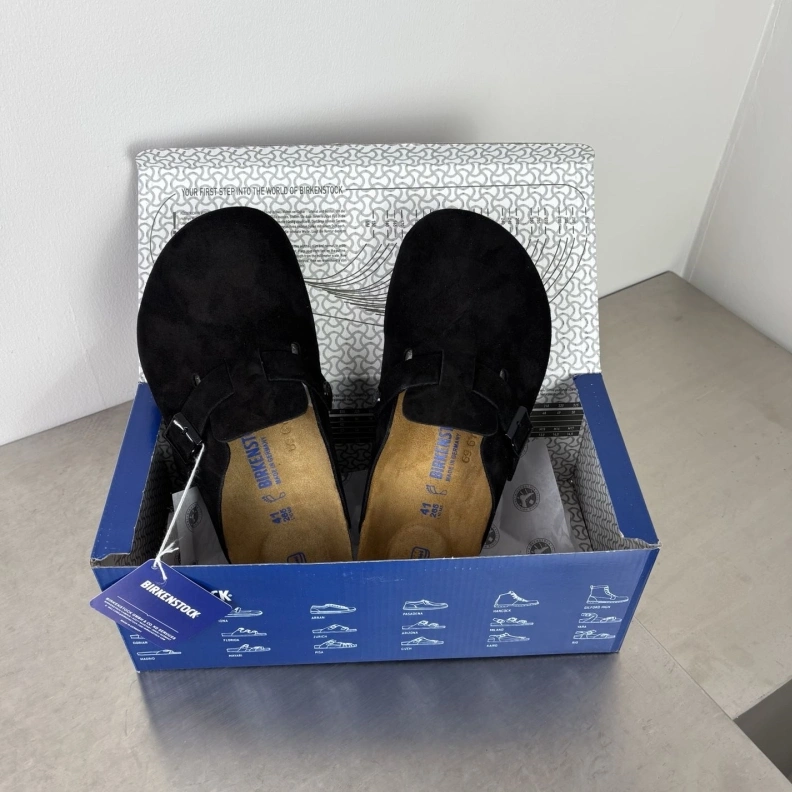 Resilient Othxr Slippers 211852