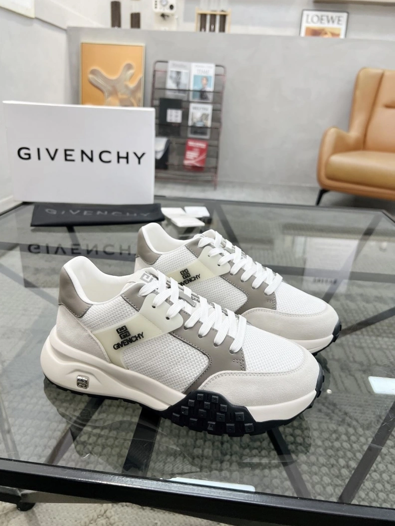 Gxvxnchy Sneakers Flexible 152616