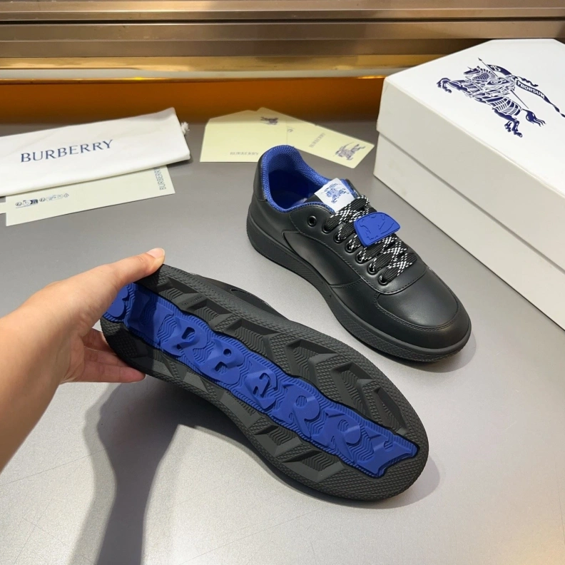 Durable Bxrbxrry Sneakers 114694