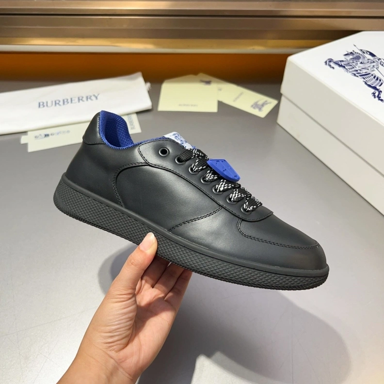 Durable Bxrbxrry Sneakers 114694
