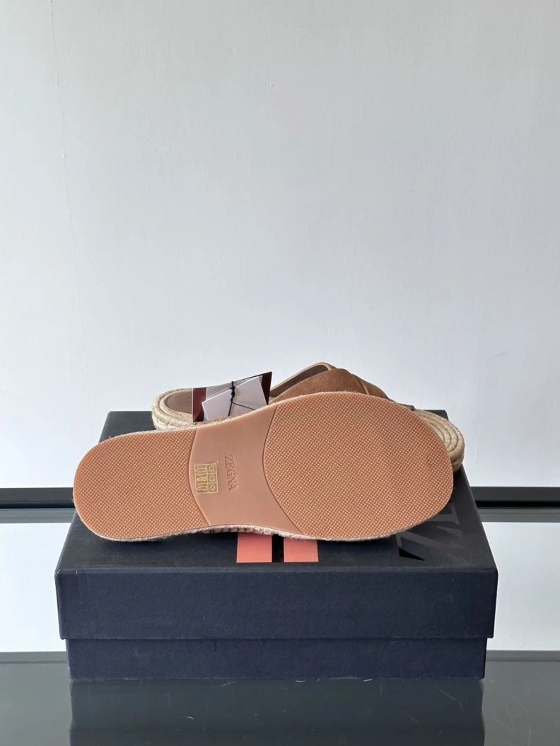 ModernLook Othxr Slippers 211853