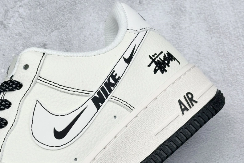 Functional Nxkx Sneakers 198815