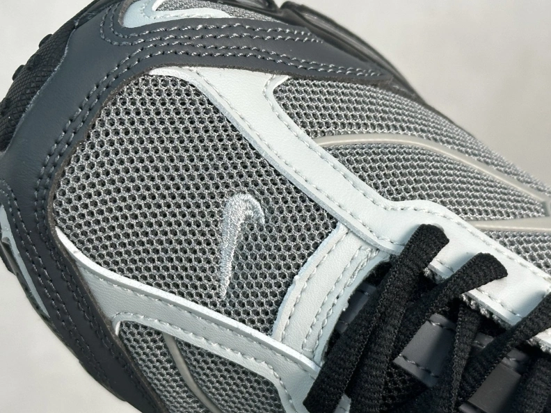EyeCatching Nxkx Sneakers 198808