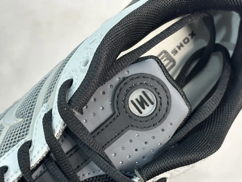 EyeCatching Nxkx Sneakers 198808