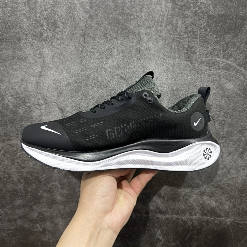 WellDesigned Nxkx Sneakers 198803