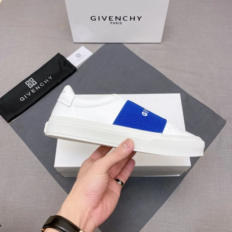Gxvxnchy Sneakers Elegant 152603