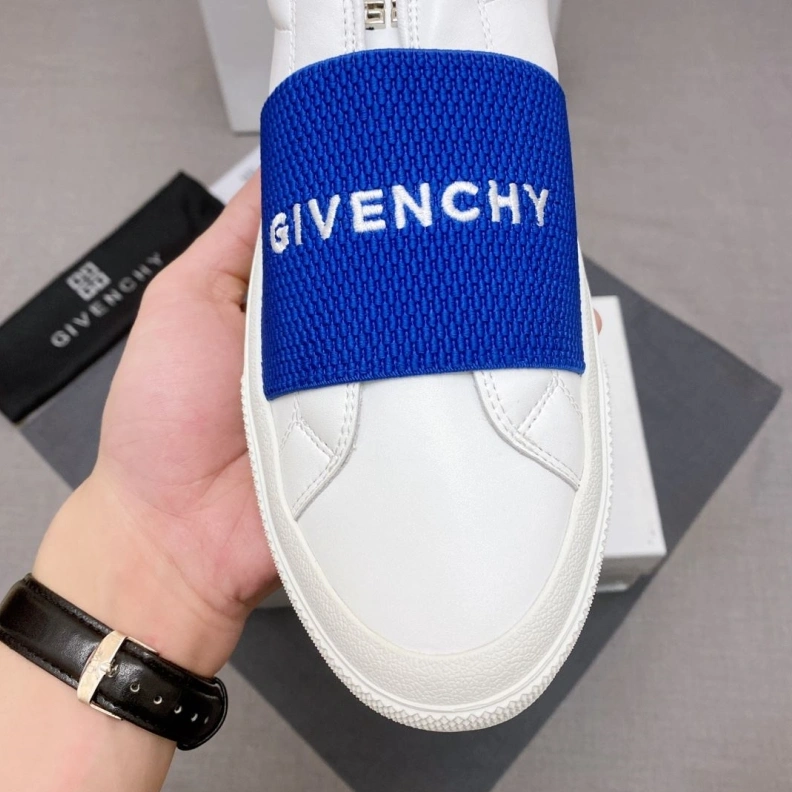 Gxvxnchy Sneakers Elegant 152603