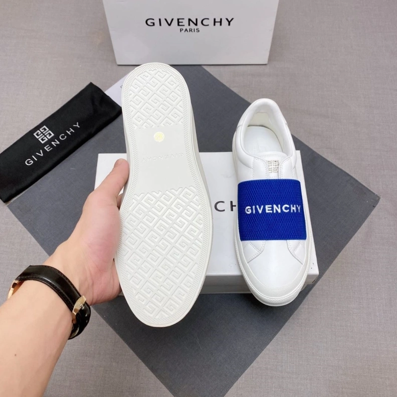 Gxvxnchy Sneakers Elegant 152603