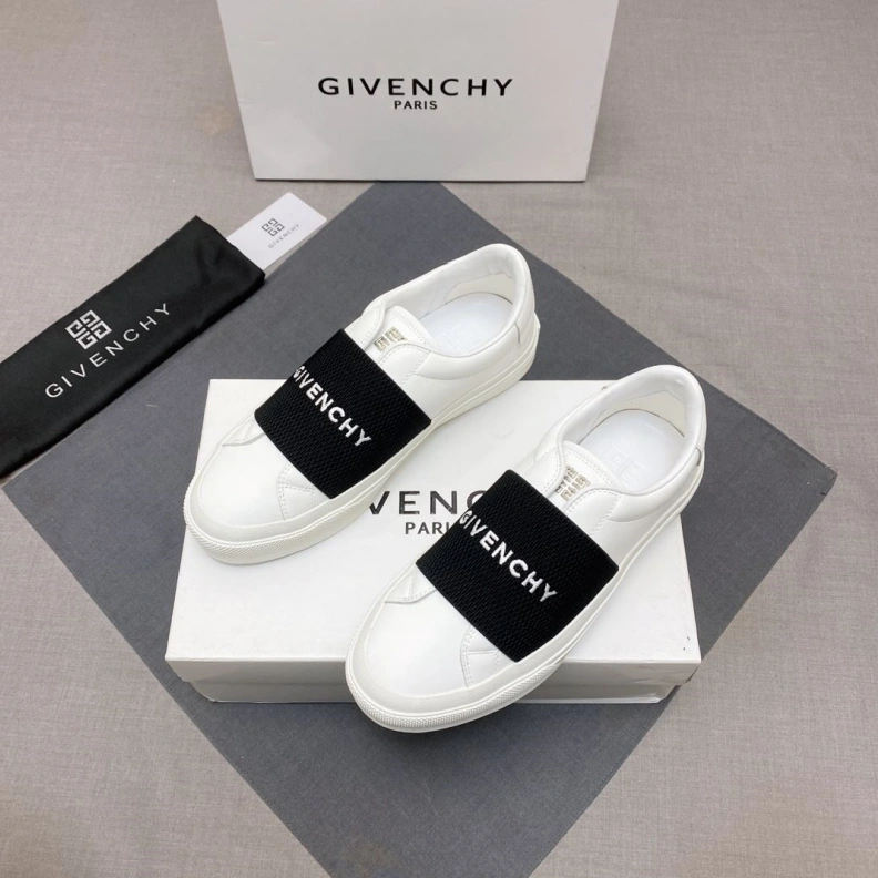 Gxvxnchy Sneakers SportInspired 152598