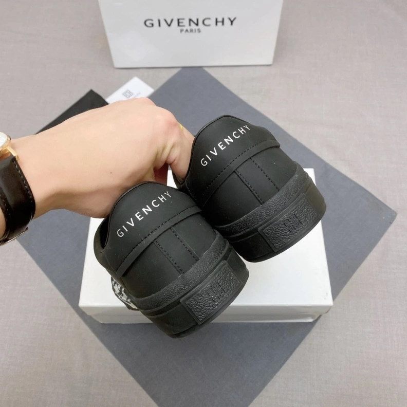 Gxvxnchy Sneakers StreetReady 152599