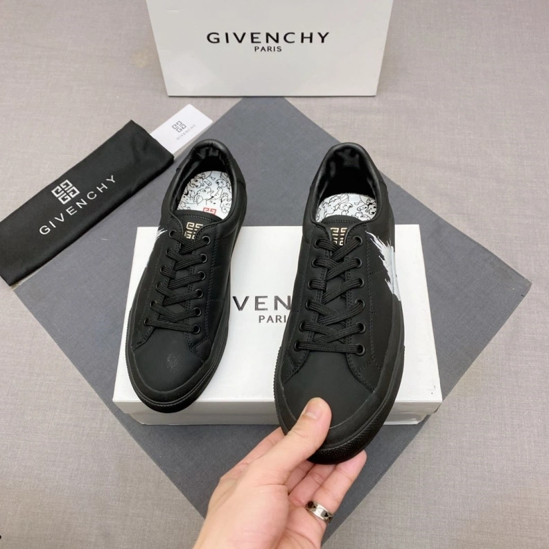 Comfortable Gxvxnchy Sneakers 152606