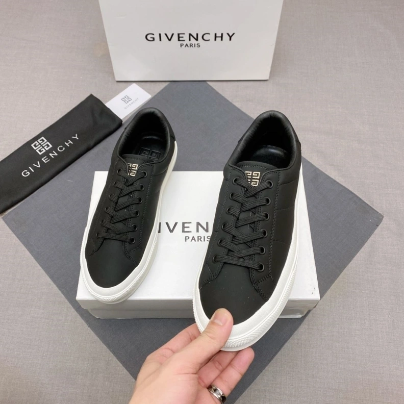 SportInspired Gxvxnchy Sneakers 152602
