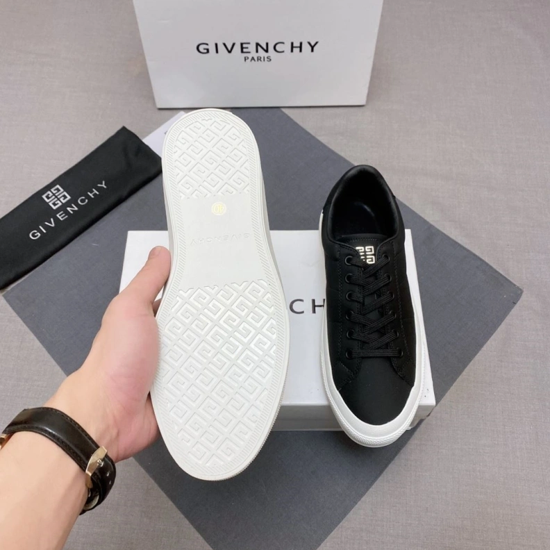 SportInspired Gxvxnchy Sneakers 152602