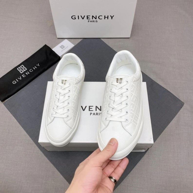 Affordable Gxvxnchy Sneakers 152601