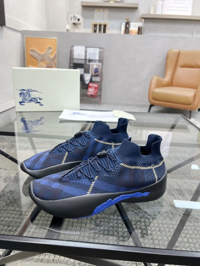 Bold Bxrbxrry Sneakers 114681