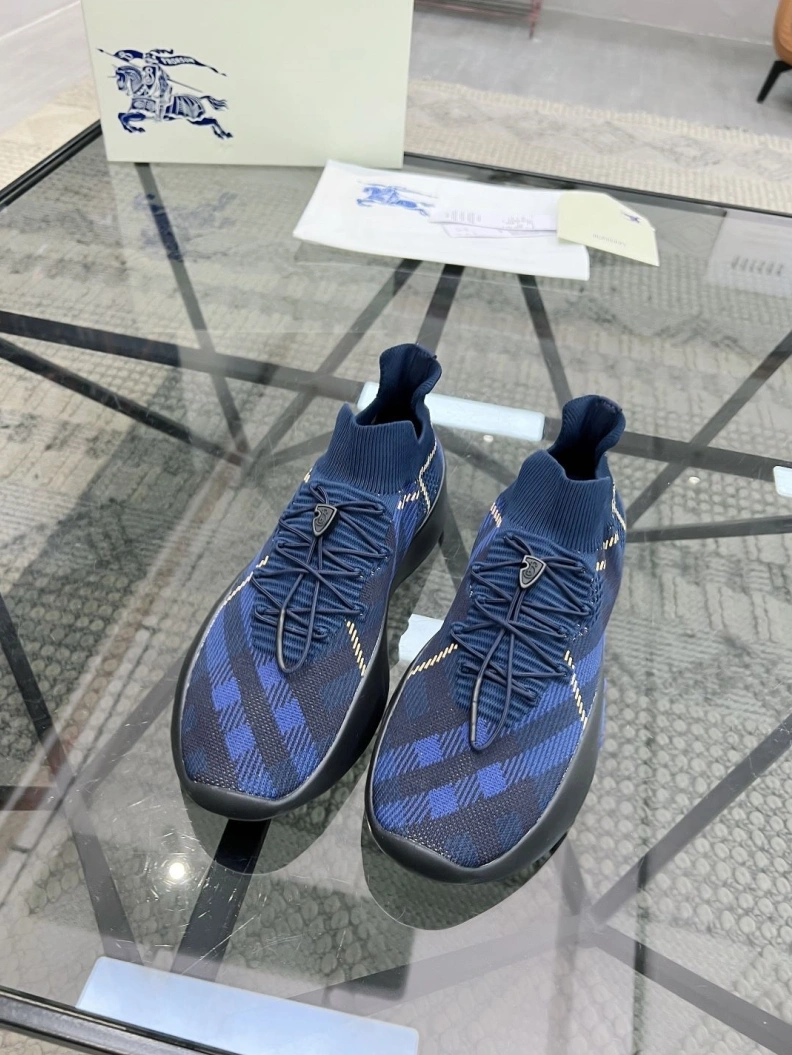 Bold Bxrbxrry Sneakers 114681