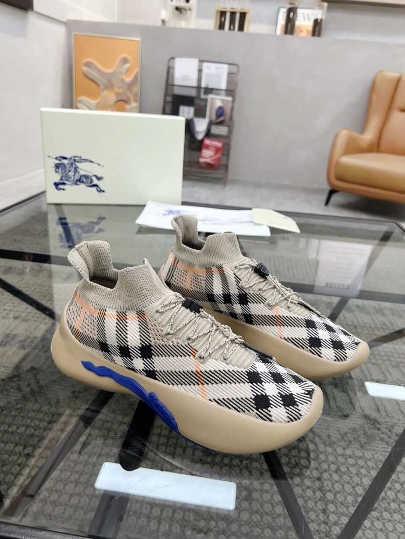 NewStyle Bxrbxrry Sneakers 114679