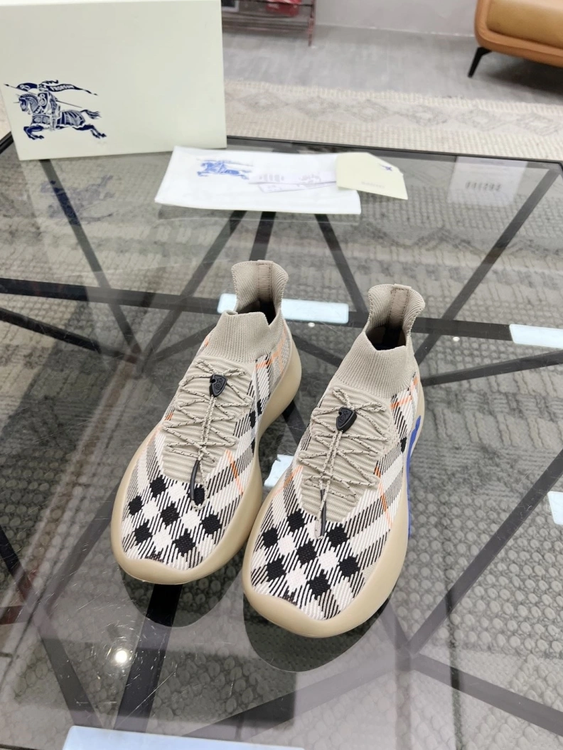 NewStyle Bxrbxrry Sneakers 114679