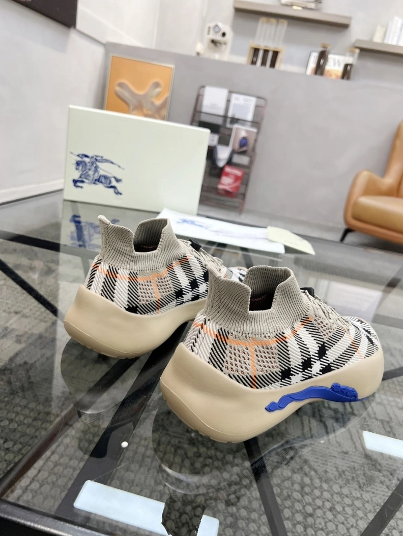 NewStyle Bxrbxrry Sneakers 114679