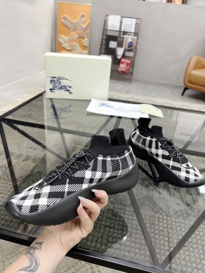 Affordable Bxrbxrry Sneakers 114678