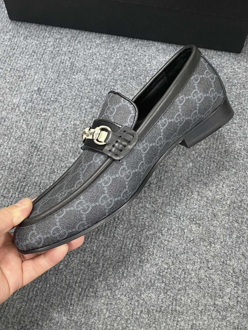 Vibrant Gxccx Leather Shoes 156647