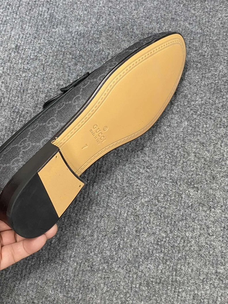 Vibrant Gxccx Leather Shoes 156647
