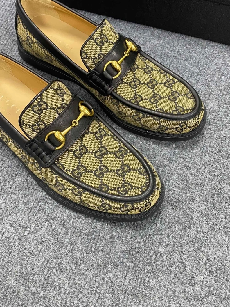 Compact Gxccx Leather Shoes 156643
