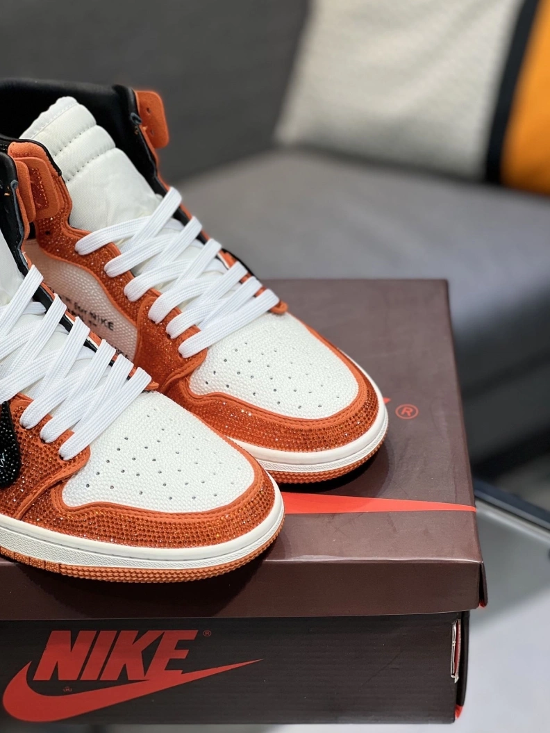 Sleek Nxkx Sneakers 198787