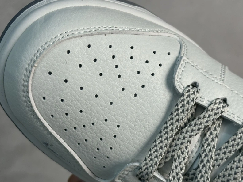 Sleek Nxkx Sneakers 198776