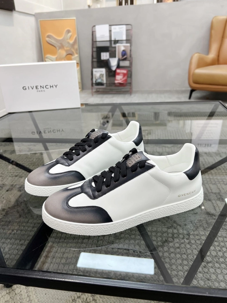 Elegant Gxvxnchy Sneakers 152619