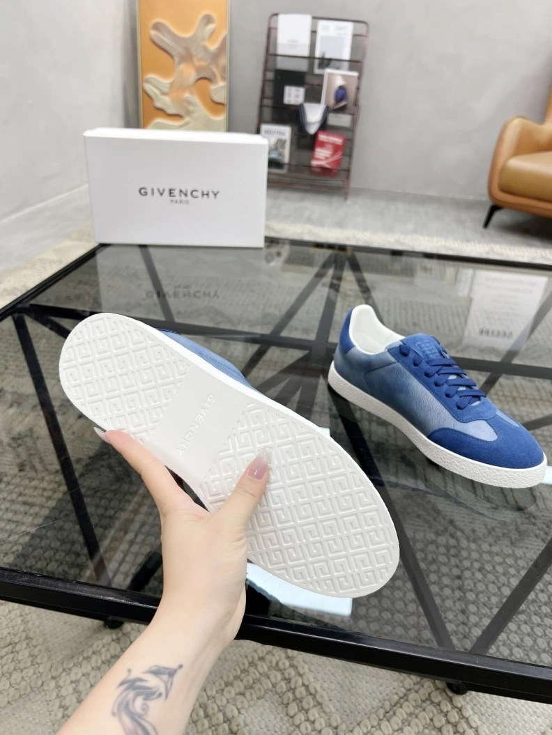 Gxvxnchy Sneakers SmartChoice 152600
