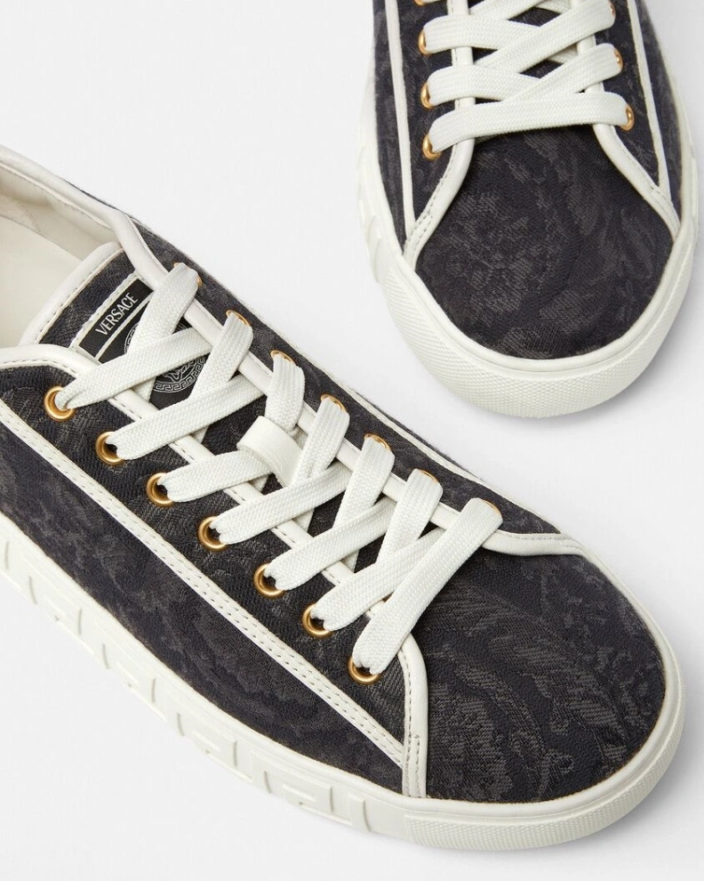 Sleek Gxvxnchy Sneakers 152597