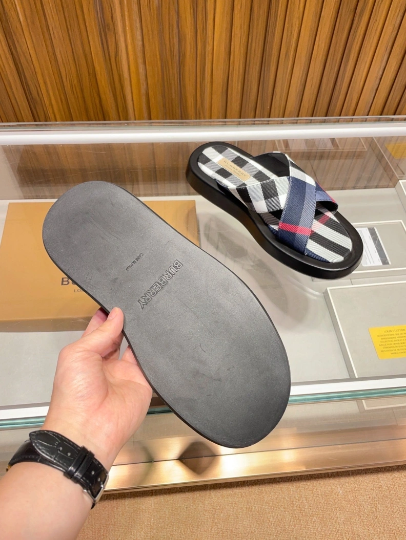 Bxrbxrry Slippers Stylish 114807