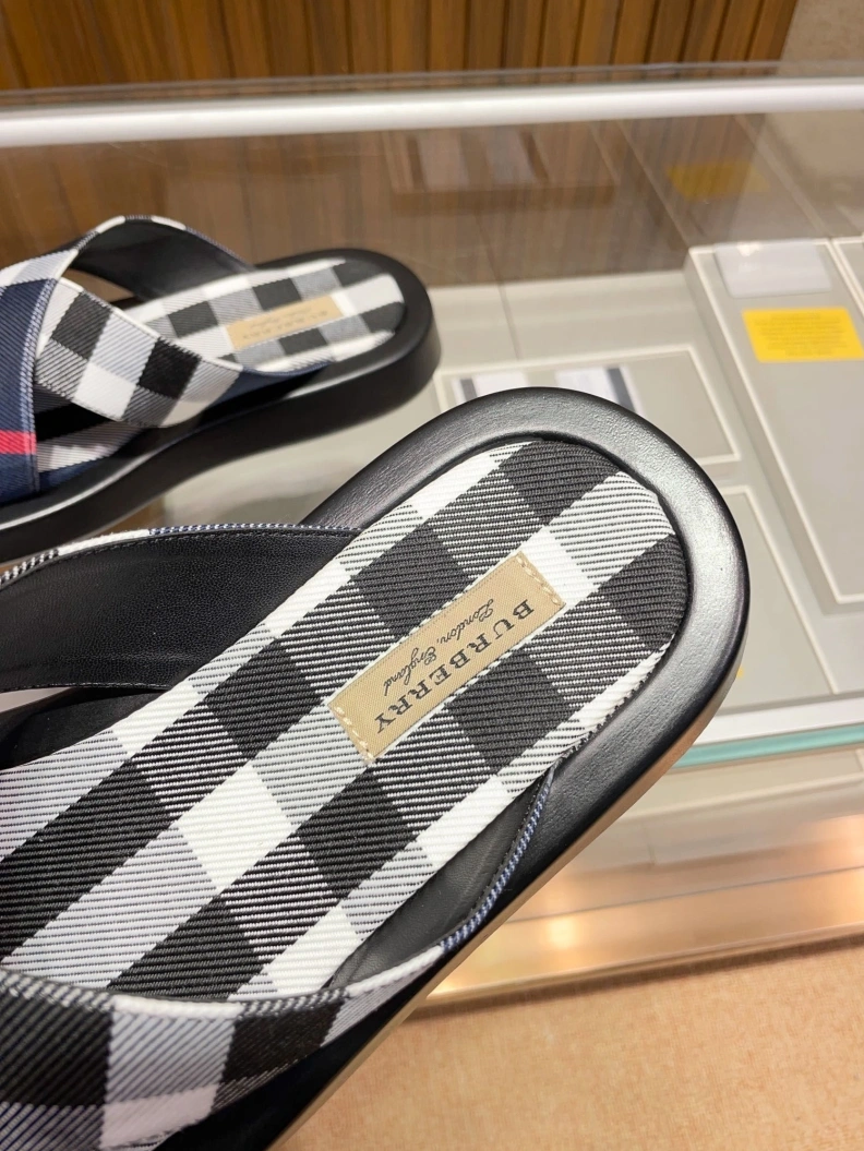 Bxrbxrry Slippers Stylish 114807
