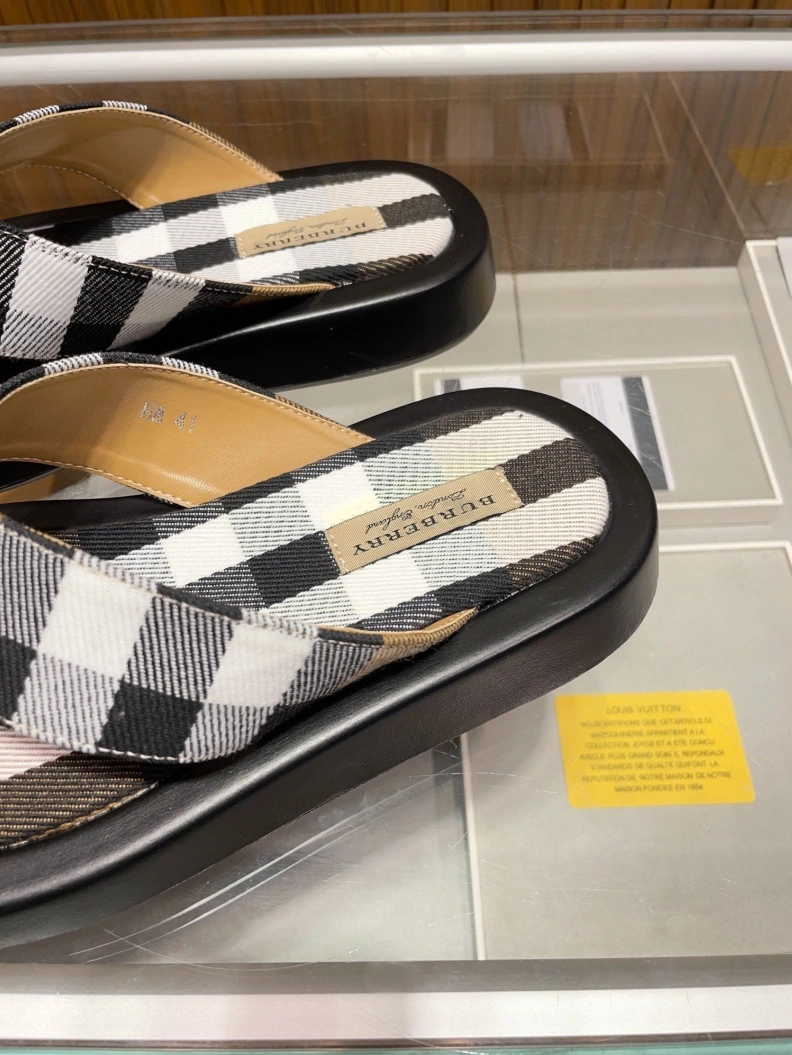 Bxrbxrry Slippers Sleek 114798