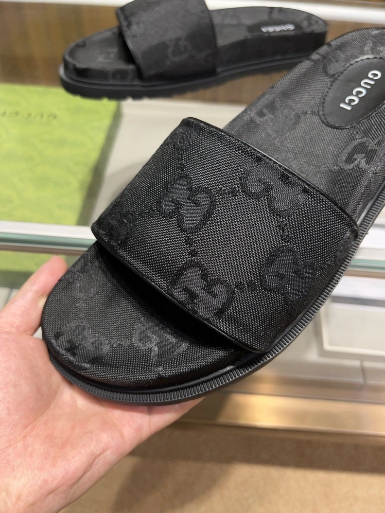 Gxccx Slippers WellDesigned 156385