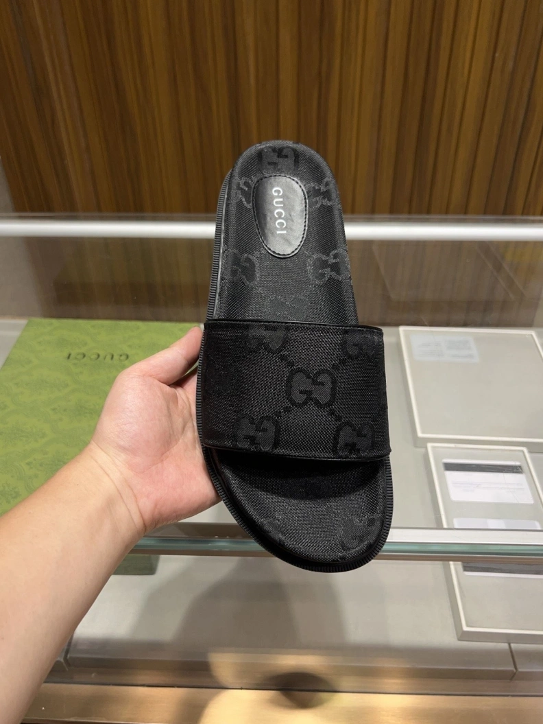 Gxccx Slippers WellDesigned 156385