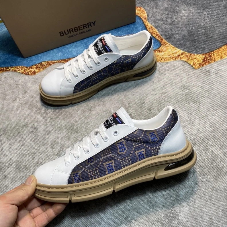 Modern Bxrbxrry Sneakers 114676