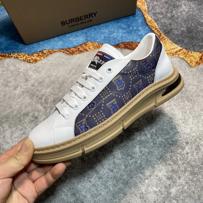 Modern Bxrbxrry Sneakers 114676