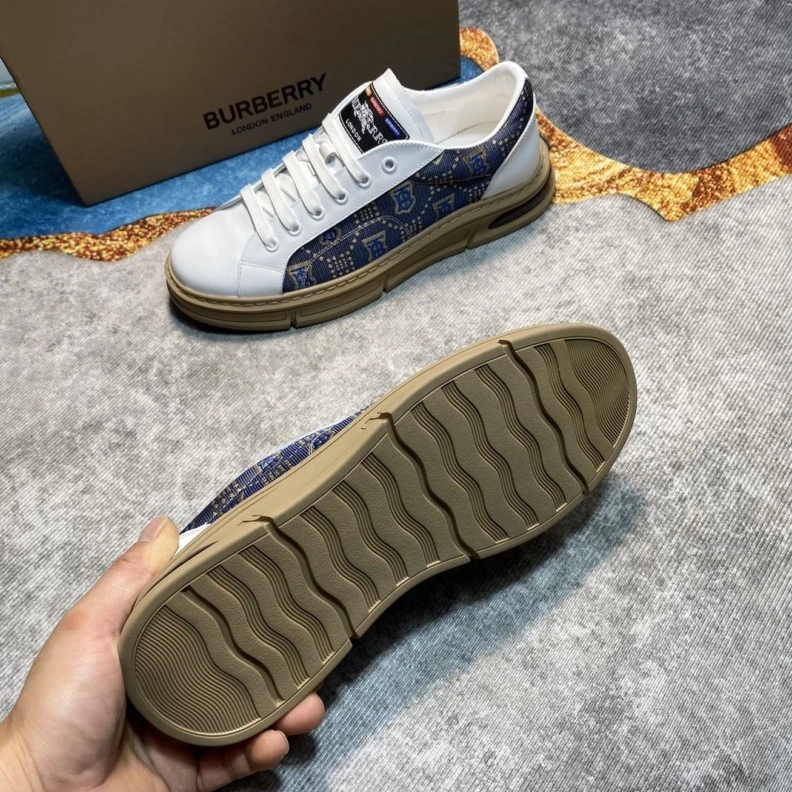 Modern Bxrbxrry Sneakers 114676