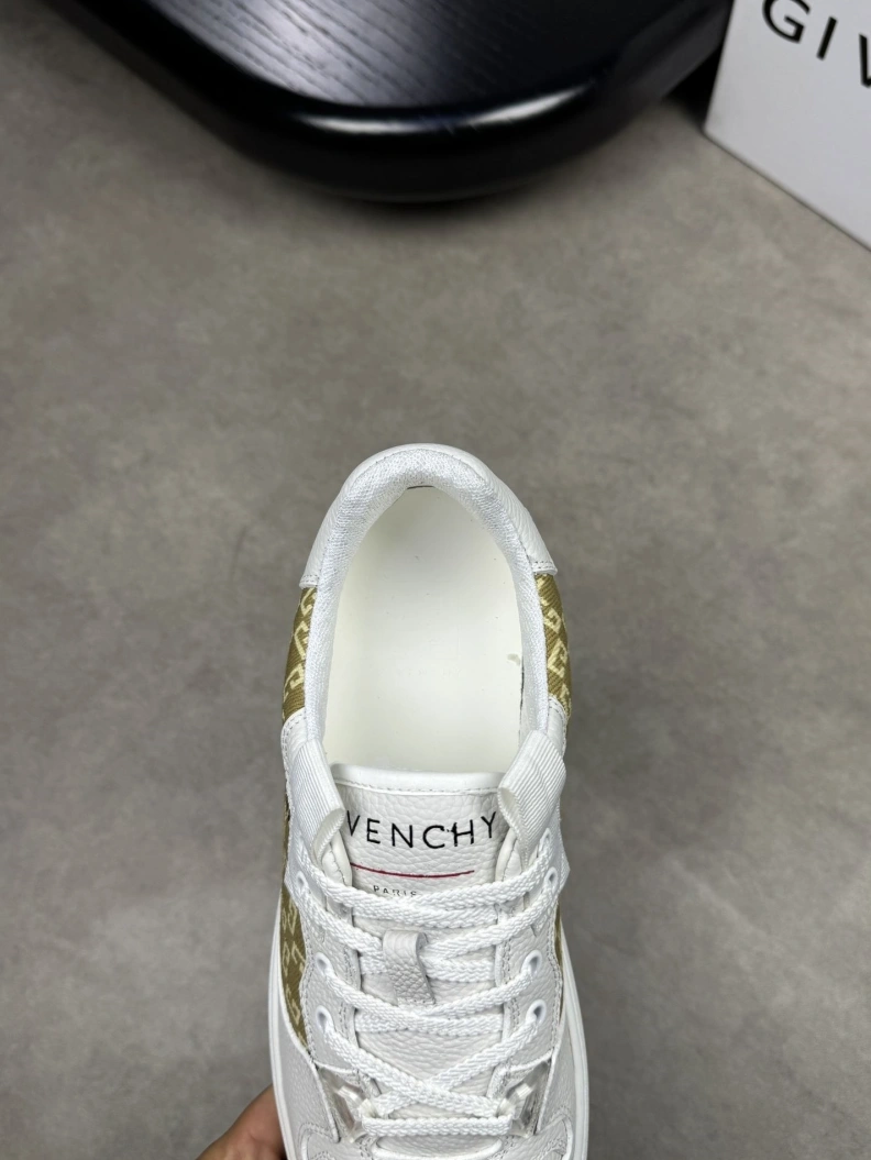 Comfortable Gxvxnchy Sneakers 152593
