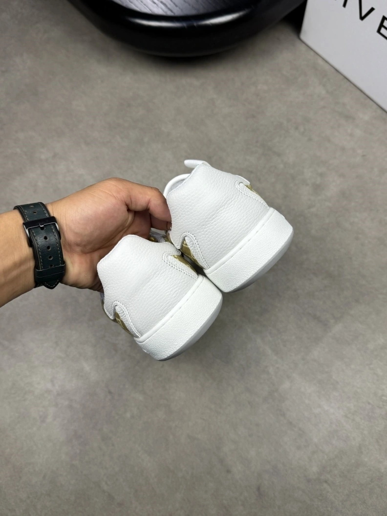 Comfortable Gxvxnchy Sneakers 152593