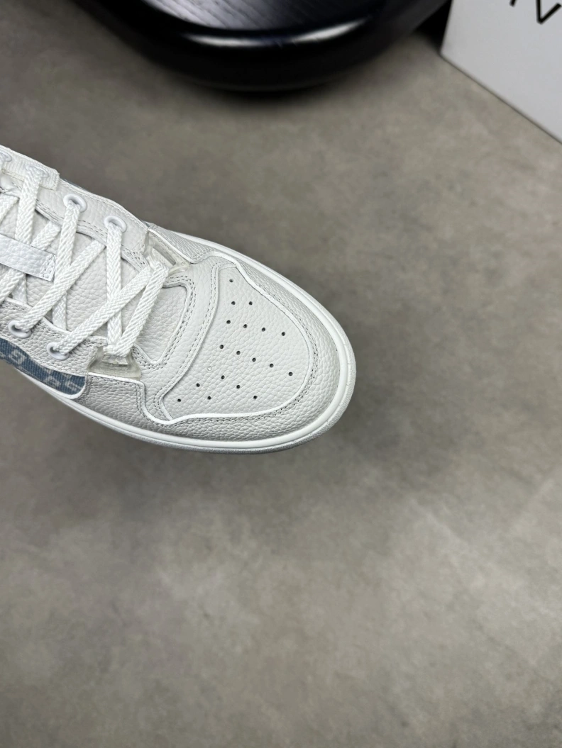 Comfortable Gxvxnchy Sneakers 152592