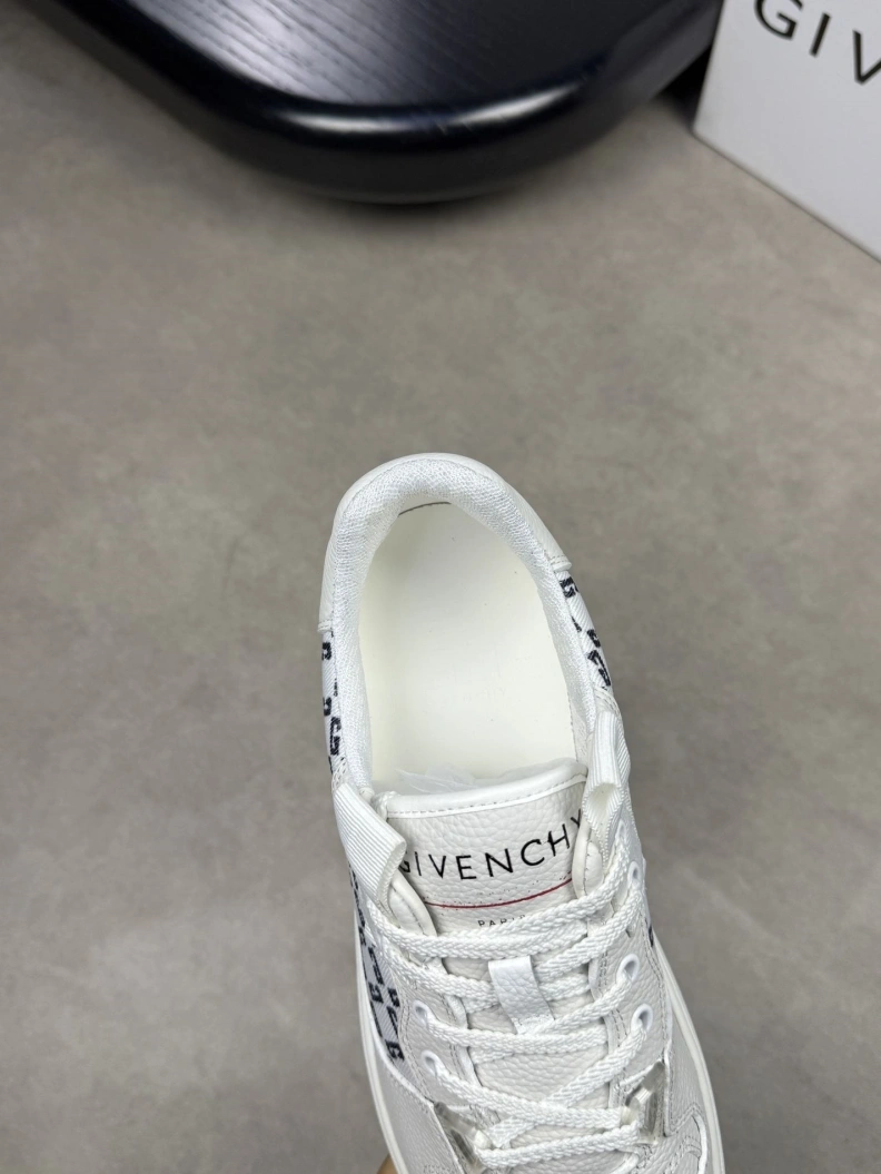 Gxvxnchy Sneakers SmartChoice 152595