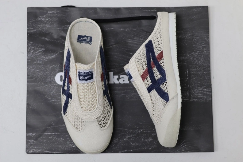 EyeCatching Othxr Slippers 211826