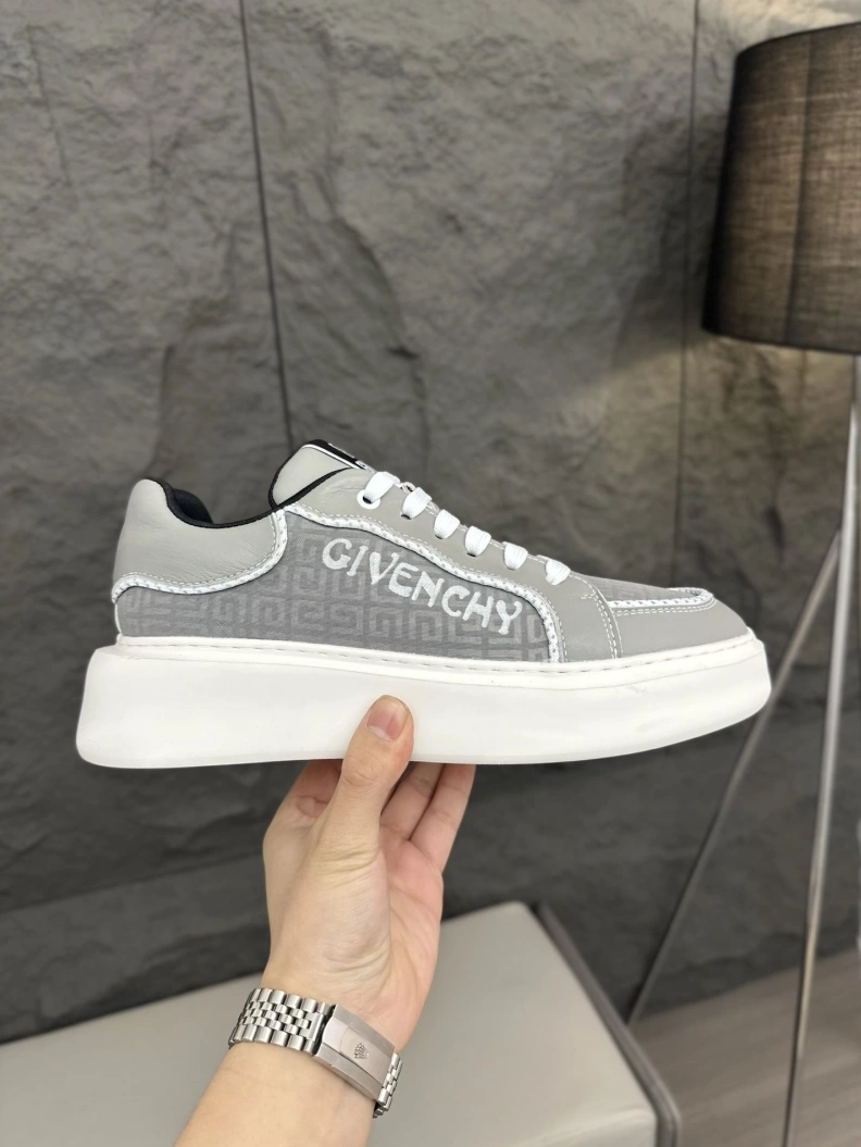 Gxvxnchy Sneakers Trendy 152591