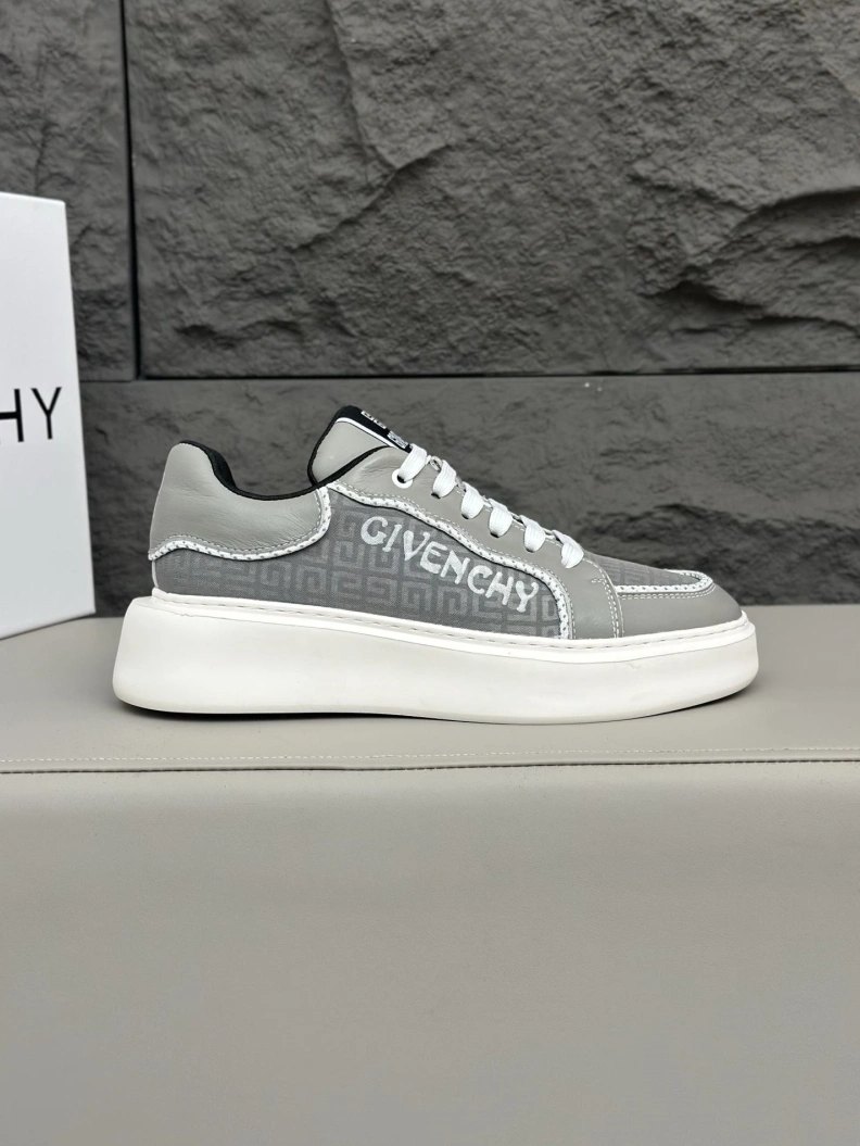Gxvxnchy Sneakers Trendy 152591
